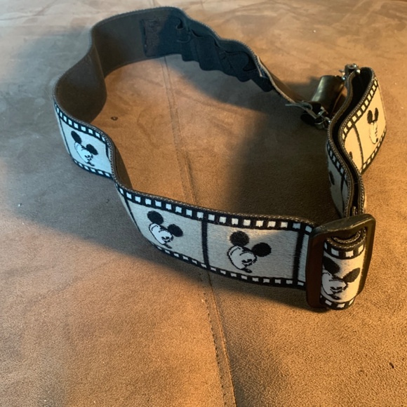 Vintage 1980s Mickey Mouse Camera Strap by Bobby Lee for Walt Disney Productions - Picture 3 of 12